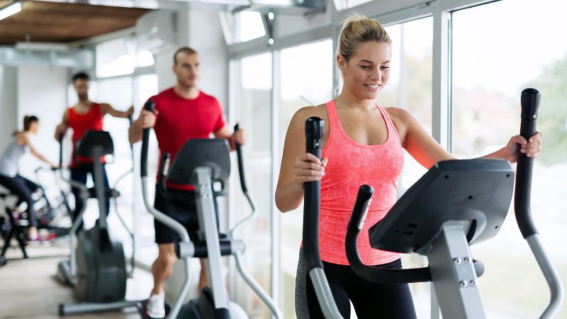 7 Ưu Điểm Của Máy Đi Bộ Trên Không Cho Sức Khỏe & Tập Luyện 4 7 Ưu Điểm Của Máy Đi Bộ Trên Không Cho Sức Khỏe & Tập Luyện 4