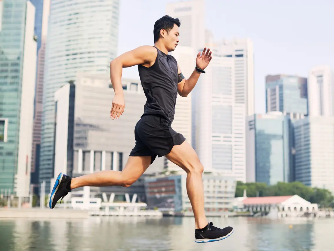Chạy Bộ Có To Chân Không? Cách Chạy Bộ Thon Gọn Chân 1