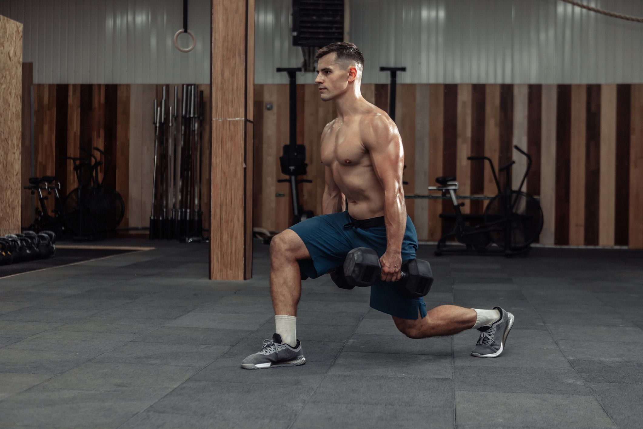 11 Bài Tập Chân Tại Phòng Gym Cho Mọi Cấp Độ 9 11 Bài Tập Chân Tại Phòng Gym Cho Mọi Cấp Độ 9