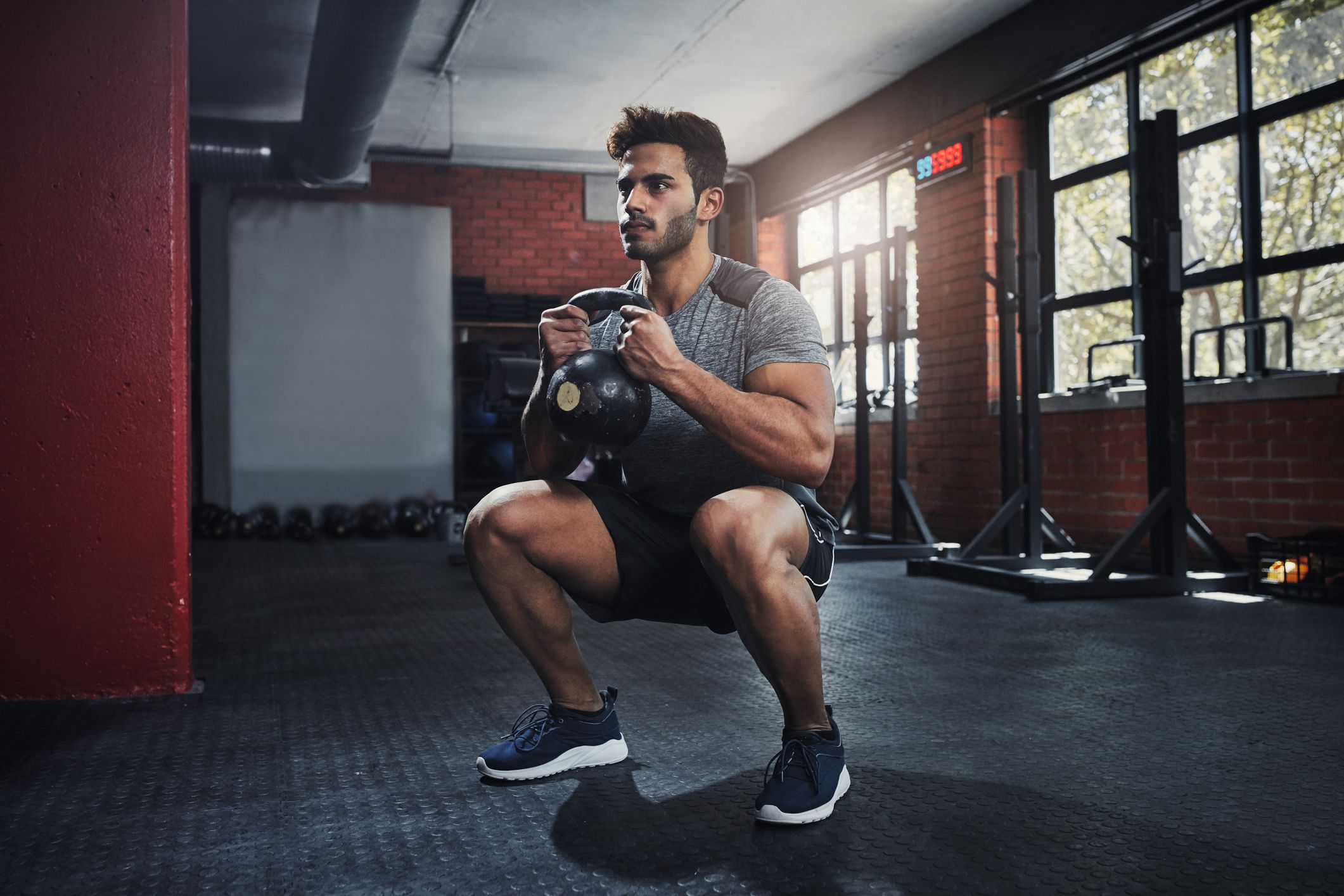 11 Bài Tập Chân Tại Phòng Gym Cho Mọi Cấp Độ 4 11 Bài Tập Chân Tại Phòng Gym Cho Mọi Cấp Độ 4