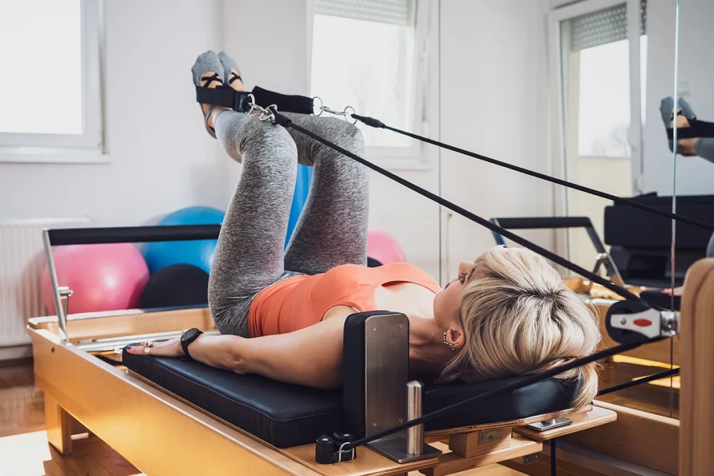 11 Lợi Ích Của Tập Pilates: Bất Ngờ Về Hình Thể Sau Khi Tập 3 11 Lợi Ích Của Tập Pilates: Bất Ngờ Về Hình Thể Sau Khi Tập 3
