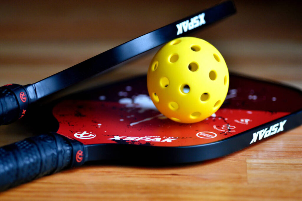 Pickleball Là Gì? Khám Phá Cách Chơi, Dụng Cụ Và Địa Điểm Chơi Pickleball 3