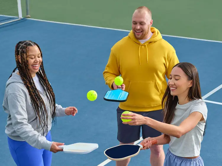 Pickleball Là Gì? Khám Phá Cách Chơi, Dụng Cụ Và Địa Điểm Chơi Pickleball 2