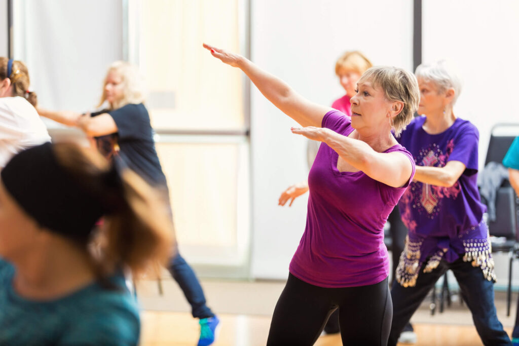 Lưu Ý Tập Aerobic Cho Người Trung Niên Và Cao Tuổi 2 Lưu Ý Tập Aerobic Cho Người Trung Niên Và Cao Tuổi 2