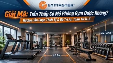 Phòng gym hiện đại với trần thấp, người tập chạy bộ trên máy chạy bộ cao cấp Spirit XT685, bố trí thiết bị tối ưu không gian, phòng tập trần thấp